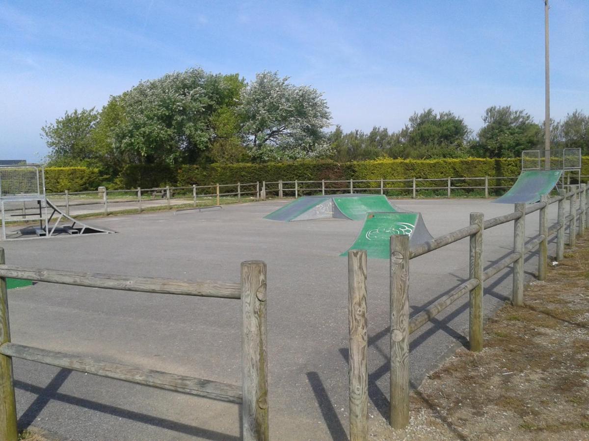 Gite "Rose Des Sables" - 800M De La Plage De Surtainville, Proche Commerces - Piscine En Juillet Et Aout Pokoj fotografie