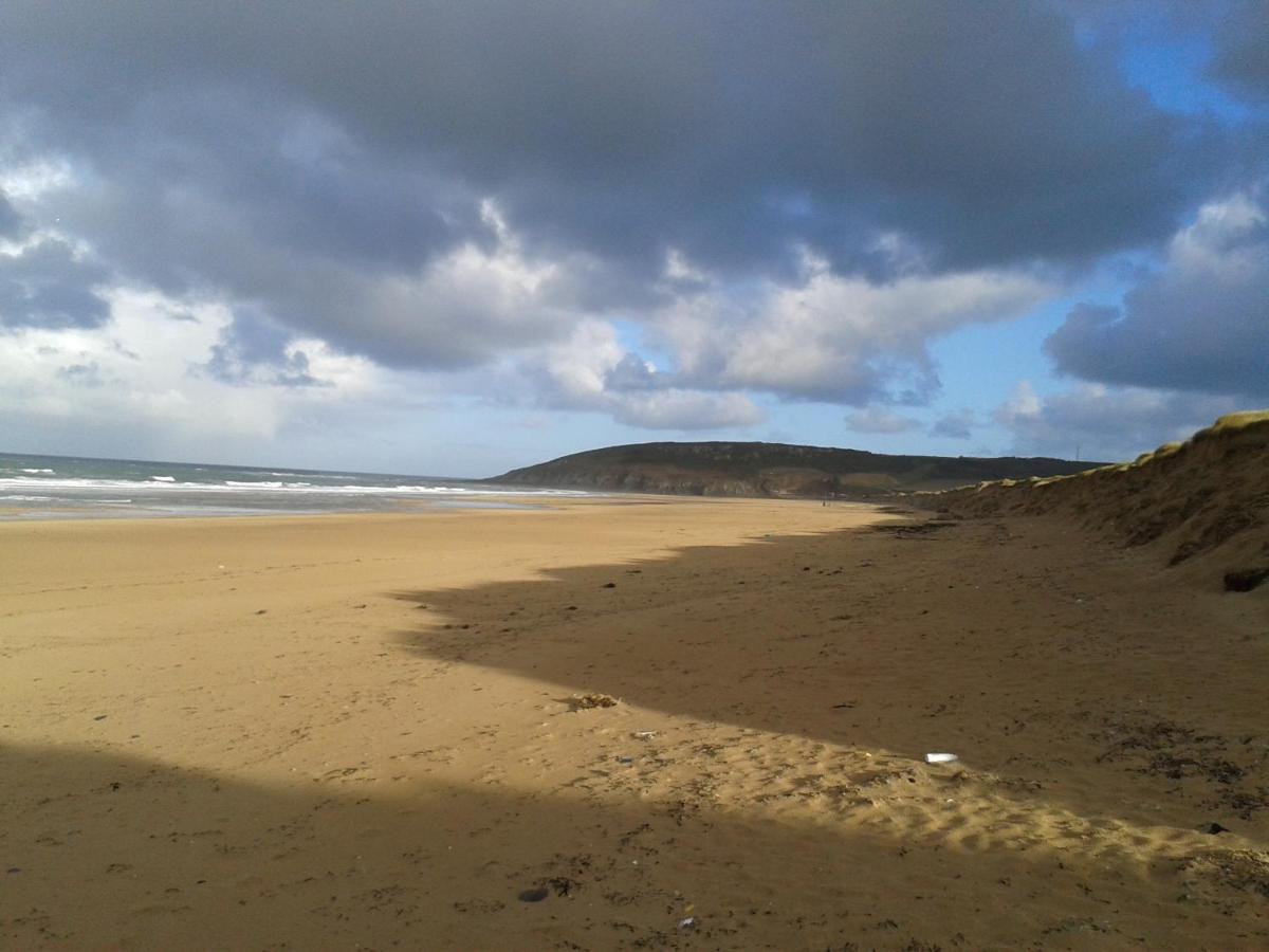 Gite "Rose Des Sables" - 800M De La Plage De Surtainville, Proche Commerces - Piscine En Juillet Et Aout Pokoj fotografie